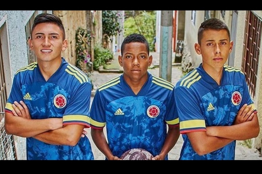 Nueva camiseta suplente de la Selección Colombia